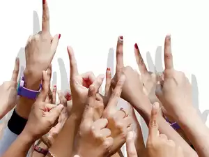 ಮತ ಚಲಾಯಿಸಲು ಬಂದಿದ್ದ ಇಬ್ಬರ ಸಾವು