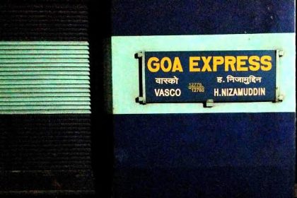 22 ತಾಸಾದರೂ ರೈಲು ಪ್ರಯಾಣಿಕರಿಗೆ ಇನ್ನೂ ಪ್ರಜ್ಞೆ ಬಂದಿಲ್ಲ!