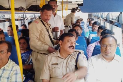 ಜನತಾ ದರ್ಶನಕ್ಕೆ ಬಸ್ ನಲ್ಲಿ ಪ್ರಯಾಣಿಸಿದ ಜಿಲ್ಲಾಧಿಕಾರಿ