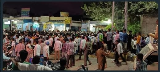 ಪೈಗಂಬರ ಕುರಿತು ಆಕ್ಷೇಪಾರ್ಹ ಪಾಠ ಮಾಡಿದ ಉಪನ್ಯಾಸಕ; ವಿದ್ಯಾರ್ಥಿಗಳ ಪ್ರತಿಭಟನೆ