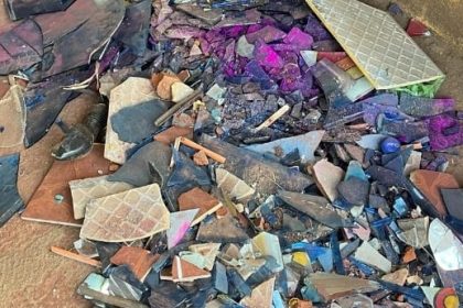 ತ್ರಿಕೋನ ಪ್ರೇಮ : ಮಾರಕಾಸ್ತ್ರ ಹೊಂದಿದ್ದ 30 ಯುವಕರಿಂದ ದಾಳಿ