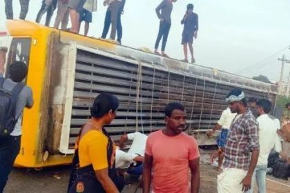 ಬೆಳಗಾವಿಗೆ ಹೊರಟಿದ್ದ ಖಾಸಗಿ ಬಸ್ ಪಲ್ಟಿ; 10 ಪ್ರಯಾಣಿಕರಿಗೆ ಗಂಭೀರ ಗಾಯ