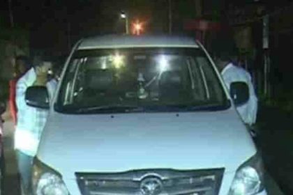 ಸಿನೆಮಾ ರೀತಿ ಪೋಲೀಸರ ಮೇಲೆ ದಾಳಿ ಮಾಡಿ ಕಳ್ಳನನ್ನು ಬಿಡಿಸಿಕೊಂಡು ಹೋದ ಗುಂಪು!