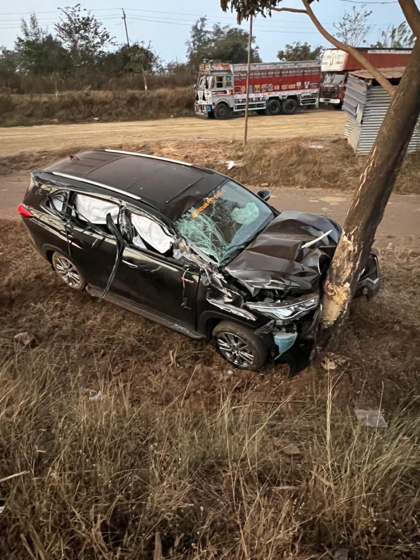 ಸಚಿವೆ ಲಕ್ಷ್ಮಿ ಹೆಬ್ಬಾಳಕರ ಕಾರು ಅಪಘಾತದ ಸುತ್ತ ಸಂಶಯದ ಹುತ್ತ: ಡಿಕ್ಕಿ ಹೊಡೆದ ಕ್ಯಾಂಟರ್ ಇನ್ನೂ ನಾಪತ್ತೆ!