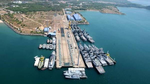 ಪಾಕಿಸ್ತಾನಕ್ಕೆ ನೌಕಾ ನೆಲೆಯ ಮಾಹಿತಿ ನೀಡುತ್ತಿದ್ದವರ ಬಂಧನ