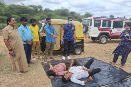 ಆಟೋದಲ್ಲಿ ನೇಣು ಹಾಕಿಕೊಂಡ ಸ್ಥಿತಿಯಲ್ಲಿ ಪ್ರೇಮಿಗಳ ಶವ ಪತ್ತೆ