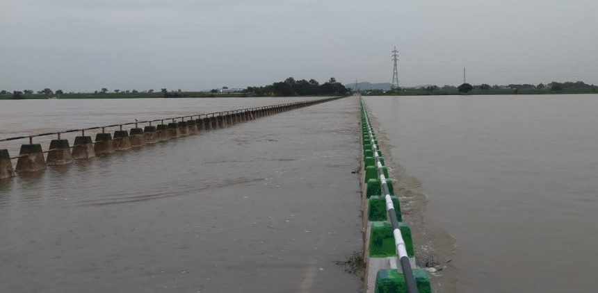 ಉಕ್ಕಿ ಹರಿಯುತ್ತಿರುವ ಪಂಚನದಿಗಳು:  ಬೆಳಗಾವಿ ಜಿಲ್ಲೆಯ  8 ಸೇತುವೆಗಳ ಮುಳುಗಡೆ, 18 ಗ್ರಾಮಗಳ ಸಂಪರ್ಕ ಬಂದ್