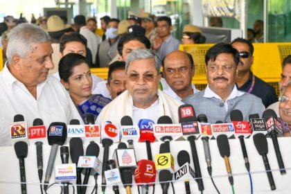 ಹಾಸನ ಅಪಘಾತ ಪ್ರಕರಣ: ಪರಿಹಾರ ನೀಡುವುದು ಸಾವಿಗೆ ಸಮಾನವಲ್ಲ: ಸಾಂತ್ವನ ಹೇಳಲು ನೀಡುವುದು-ಸಿದ್ದರಾಮಯ್ಯ