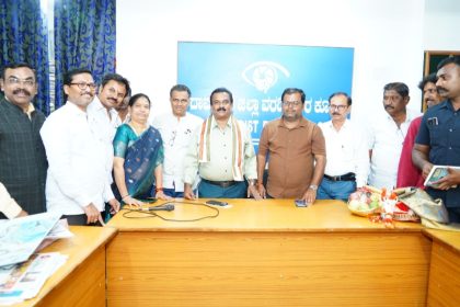 ಗ್ರಾಮೀಣ ಪತ್ರಕರ್ತರ ಉಚಿತ ಬಸ್ ಪಾಸ್: ಕಠಿಣ ಷರತ್ತು ಸಡಿಲ: ರಿಯಾಯ್ತಿ ದರದಲ್ಲಿ ಬಡ ಪತ್ರಕರ್ತರಿಗೆ ನಿವೇಶನಕ್ಕೆ ಸಿಎಂ ಜೊತೆ ಚರ್ಚಿಸುವೆ: ಕೆ.ವಿ.ಪಿ