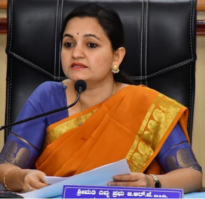 ರೈತರಿಂದ ಸರಕಾರದ ಬೆಂಬಲ ಬೆಲೆ ಯೋಜನೆಯಡಿ ಹೆಸರು, ಉದ್ದಿನಕಾಳು ಖರೀದಿಗೆ ಕೇಂದ್ರಗಳ ಆರಂಭ; ಸದುಪಯೋಗ ಪಡಿಸಿಕೊಳ್ಳಲು ರೈತರಿಗೆ ಜಿಲ್ಲಾಧಿಕಾರಿ ದಿವ್ಯ ಪ್ರಭು ಮನವಿ