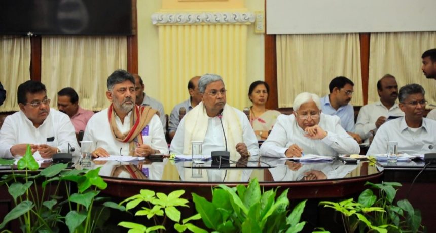 ನಾವು ರೈತರ ಪರವಾಗಿ ನಿಲ್ಲುತ್ತೇವೆ. ರೈತರ ಸಮಸ್ಯೆ ಬಗೆಹರಿಸಲು ನೀವೂ ಸಿದ್ದರಿರಬೇಕು : ಸಿದ್ದರಾಮಯ್ಯ